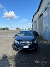 Opel Astra 1.4 Benz. anno 2012 (solo ricambi)