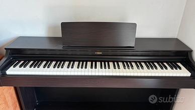 Pianoforte digitale Yamaha Arius YDP-163
