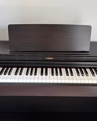 Pianoforte digitale Yamaha Arius YDP-163