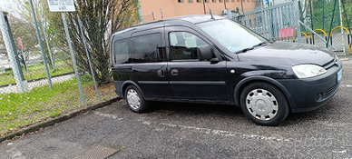 Opel combo ecom a metano 1,6 benzina