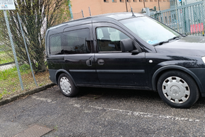 Opel combo ecom a metano 1,6 benzina