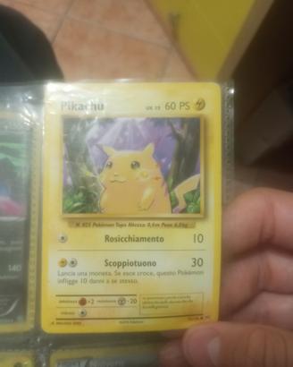 carta pokemon pikachu set base