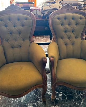 Poltrone e divano vintage