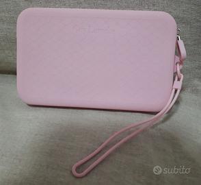Pochette rosa Guy Laroche