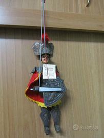 Pupo o  paladino siciliano .
