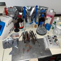attrezzatura e materiali vari odontotecnico