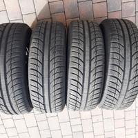 Gomme termiche complete di cerchi