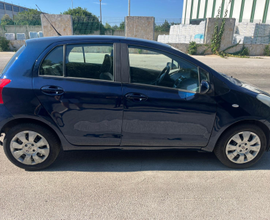 Toyota Yaris 1000benzina