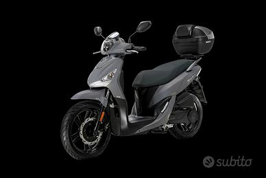 Sym Symphony 125E5+ con bauletto in tinta