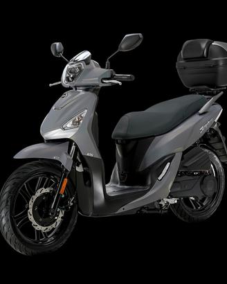 Sym Symphony 125E5+ con bauletto in tinta