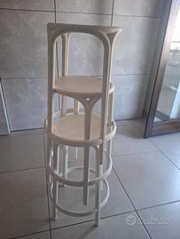 Sgabello impilabili