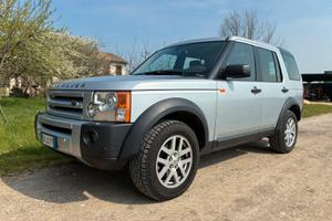 Land Rover Discovery 3 7 posti Gancio Traino.