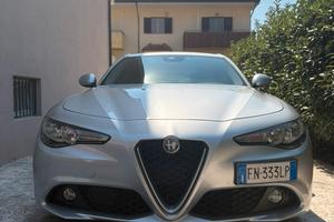 Alfa Romeo Giulia 2.2 150CV Diesel