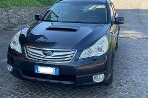 Subaru outback  2.0  awd