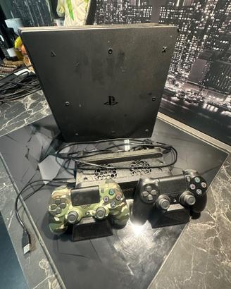 PS4    500gb