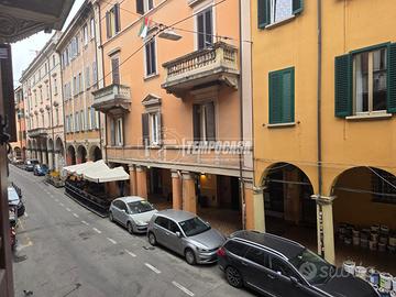 Appartamento a Bologna Via Mascarella 4 locali