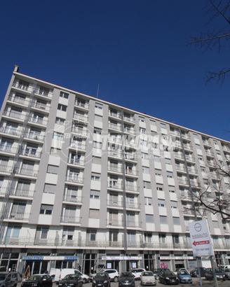 AMPIO APPARTAMENTO FINEMENTE RISTRUTTURATO CON CAN