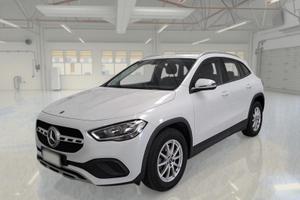 MERCEDES-BENZ GLA 180 D AUTOMATIC BUSINESS CROSSOV