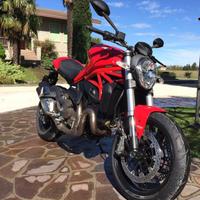 Ducati Monster 821 Red