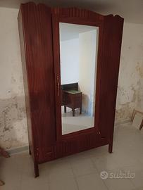 Mobili d'epoca anni 40/50 al miglior offerente