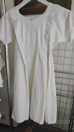 Camicione ricamato a mano