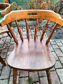 Tavolo in legno con 6 sedie