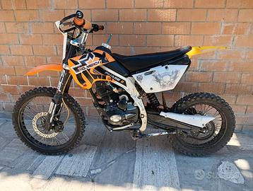 Enduro Dirt Bike / Pit Bike 250cc