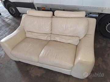 Divano in pelle 
