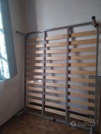 Rete matrimoniale con doghe in legno