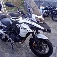 Moto Benelli Modello TRK 502