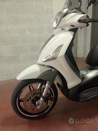 Beverly 350