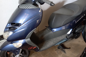 Scooter Aprilia Leonardo 150