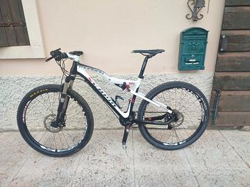 Mtb, biammortizza scapin 