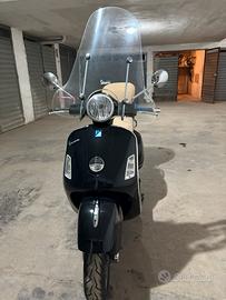 Vespa 250 Gts