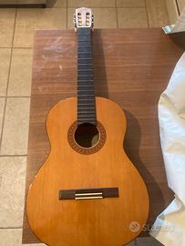 Chitarra yamaha