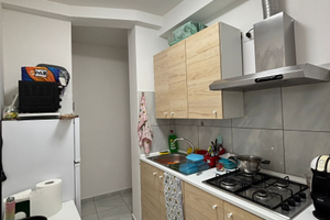 Vicino facoltà medicina, camera cucina e bagno