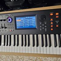YAMAHA MODX6 - PARI AL NUOVO - CON IMBALLO -