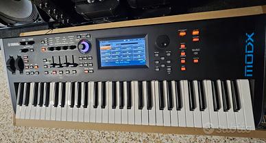 YAMAHA MODX6 - PARI AL NUOVO - CON IMBALLO -