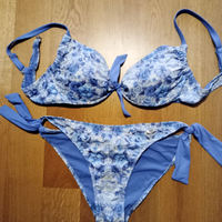 Costume bikini imbottito con ferretto