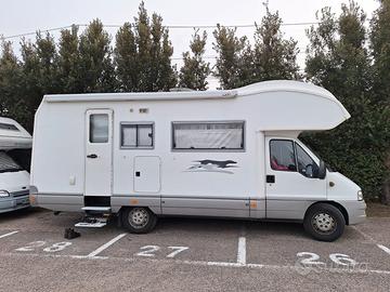 Laika mansardato doppio clima +generatore