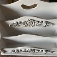 Porta carte in legno con fregio shabby