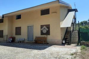 VILLA A SCHIERA A CASSANO DELLE MURGE