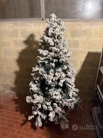 Albero di Natale innevato + luci