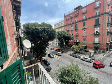 5 LOCALI A NAPOLI