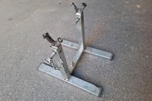 cavalletto regolabile per moto da cross ed enduro