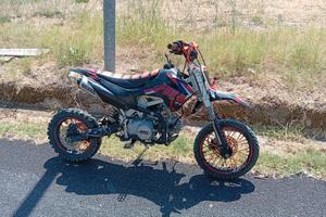 Moto cross PBS