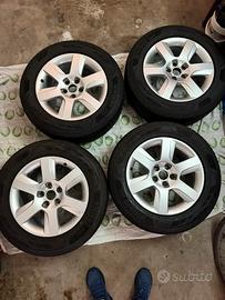 4 cerchi originali Audi con pneumatici invernali