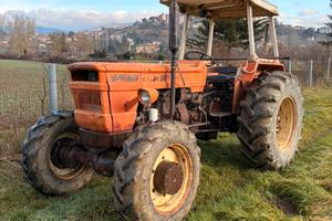 Trattore Fiat 750 DT