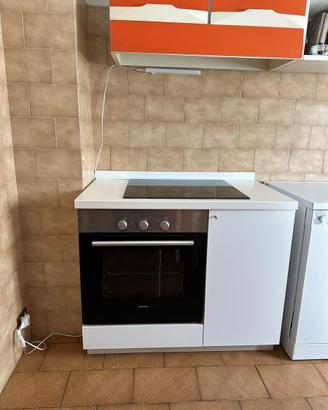 Mobile cucina con induzione e forno