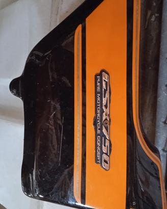 pannello laterale Suzuki GSX 750